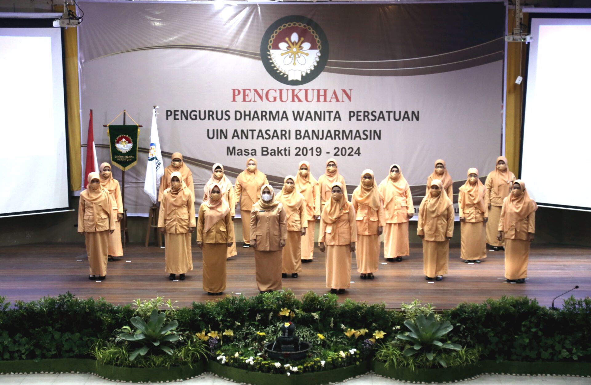 Pengurus Dharma Wanita Persatuan UIN Antasari Banjarmasin Periode 2019 ...