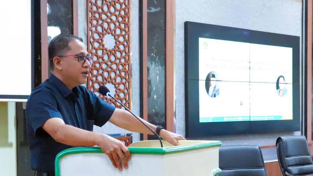 Ketua LPM UIN Antasari Prof. Dr. Syaugi, M.A., M.A. saat menyampaikan laporan (Foto:Humas/Rudy Hermawan)