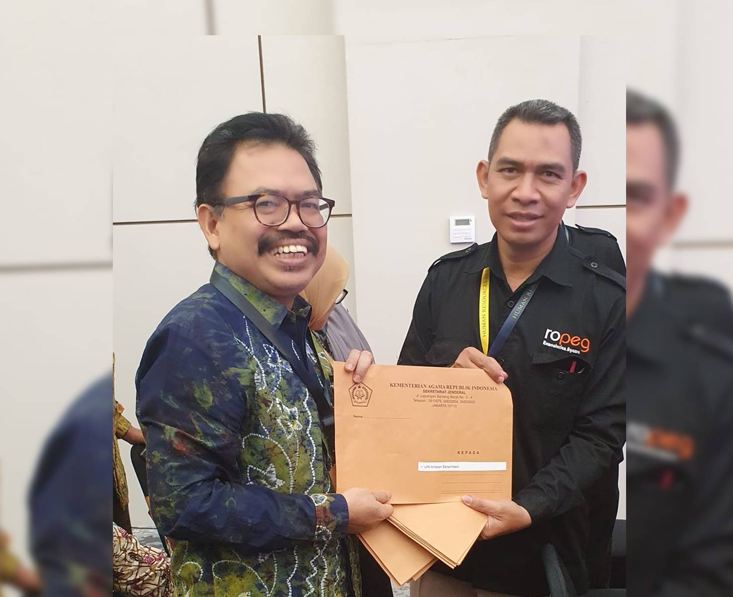 Rektor UIN Antasari Banjarmasin saat menerima formasi CPNS 2024.