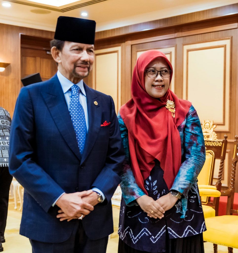 Kesempatan berharga, perwakilan UIN Antasari berfoto bersama Sultan