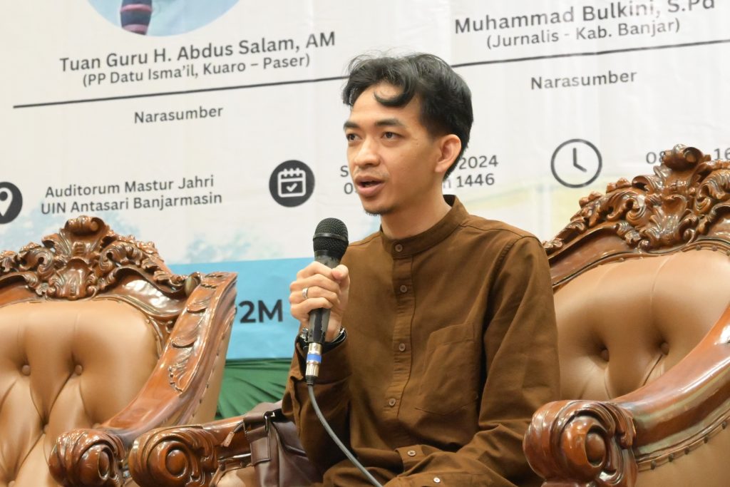 Muhammad Bulkini, S.Pd. saat menjadi narasumber (Foto Humas)