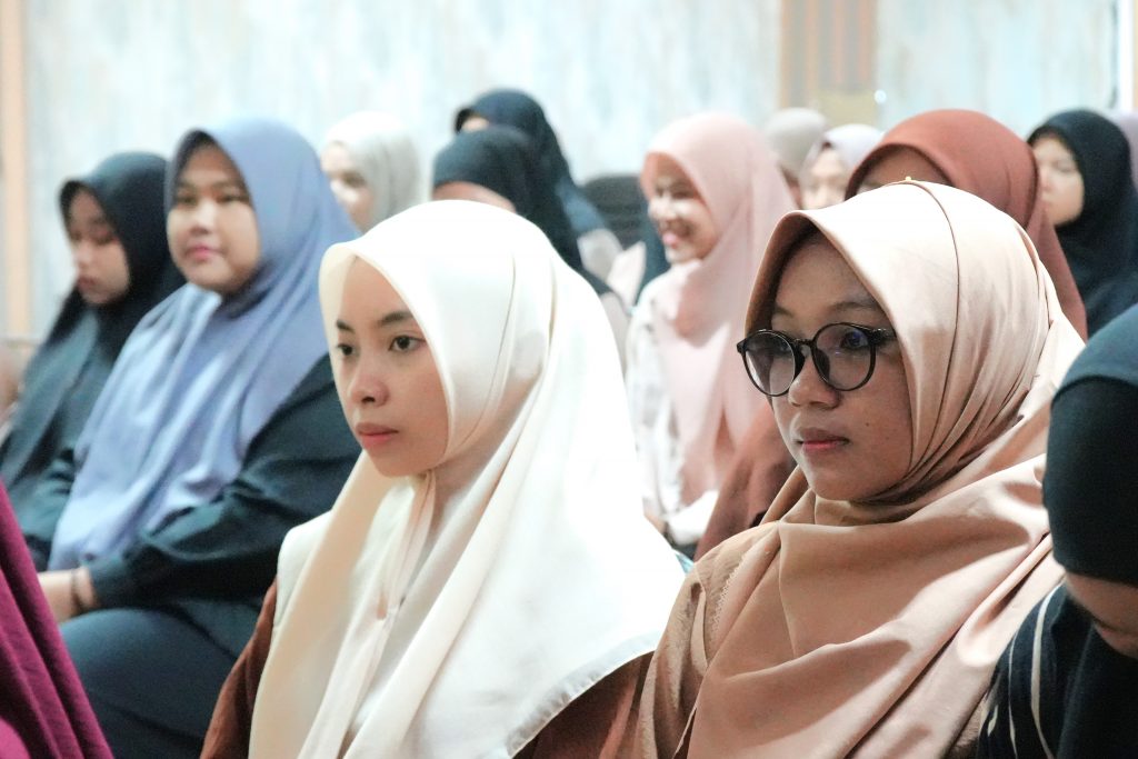 Para peserta saat mengikuti kegiatan (Foto:Humas/Achmad Magfur)