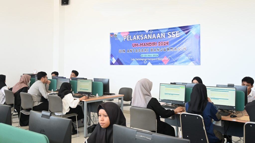Suasana SSE Ujian Masuk Jalur Mandiri Tahap 1 2024 di Lab Internet 3 (Foto:Humas/Rudy Hermawan)