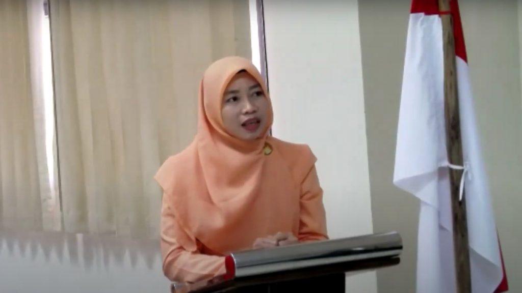 Ika Dakhoir, Ketua DWP IAIN Palangkaraya saat menyampaikan laporan (Tangkapan layar Zoom Meeting)