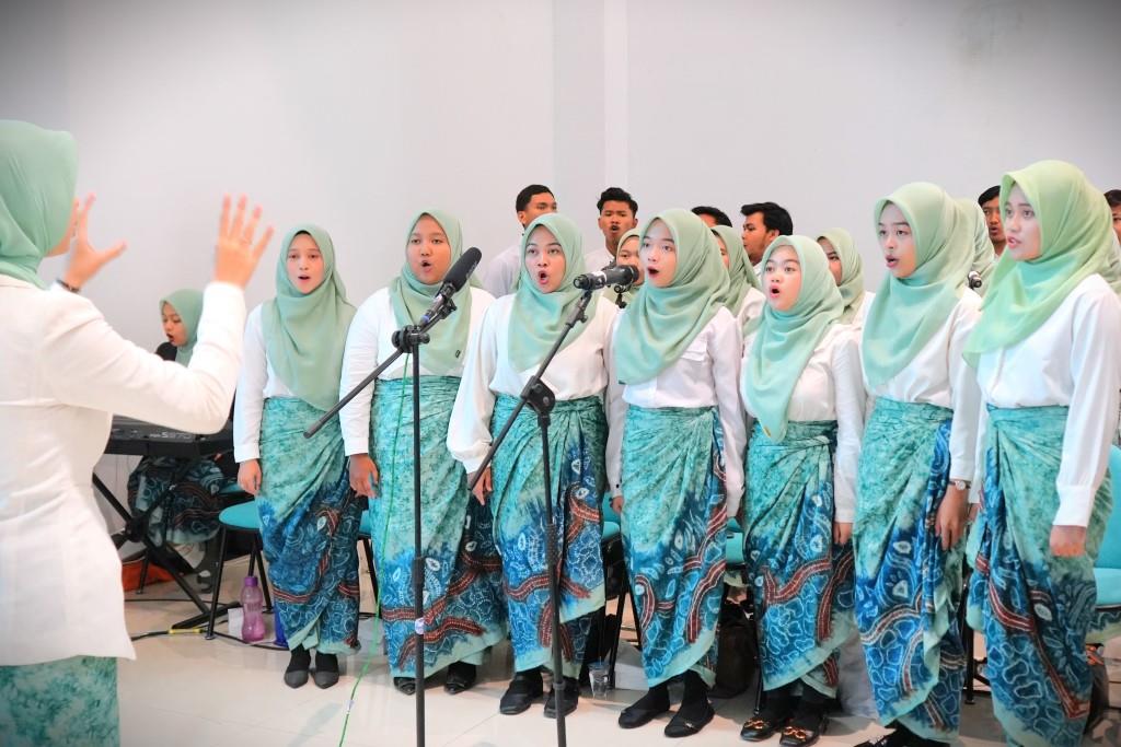 Antasari Voice saat tampil di wisuda sarjana ke-83 UIN Antasari (Foto:Humas)