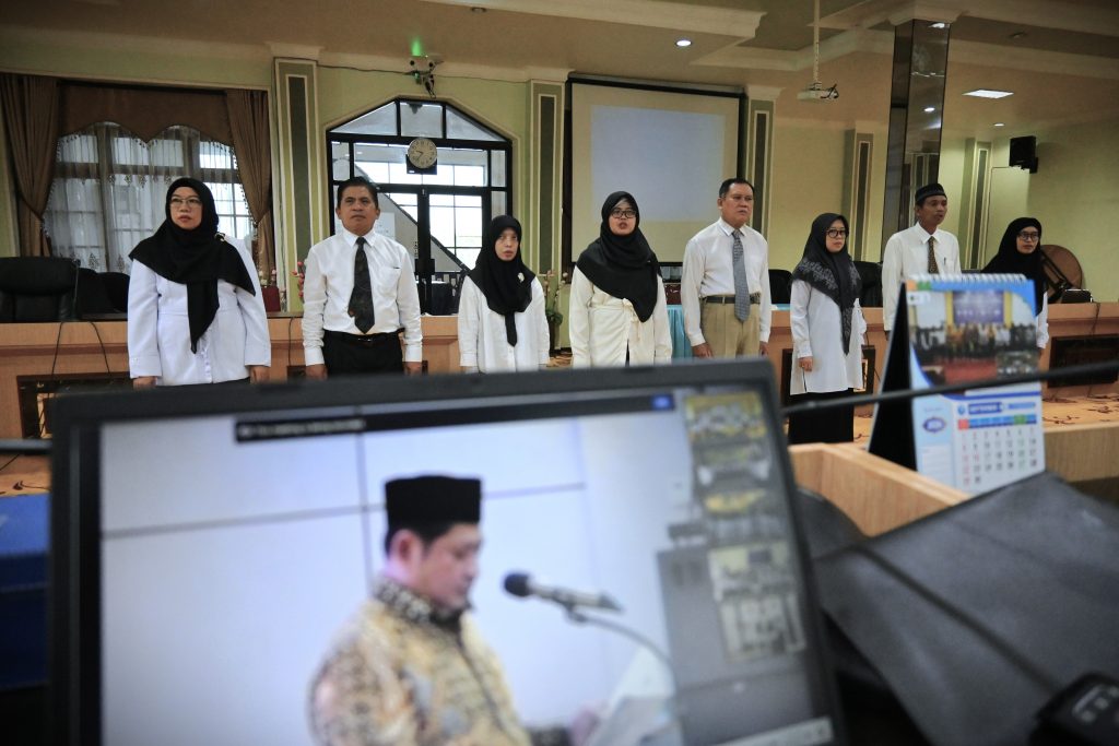 Delapan Pejabat Fungsional di UIN Antasari dilantik via daring oleh Sekjen Kemenag RI (Foto:Humas/Achmad Magfur)