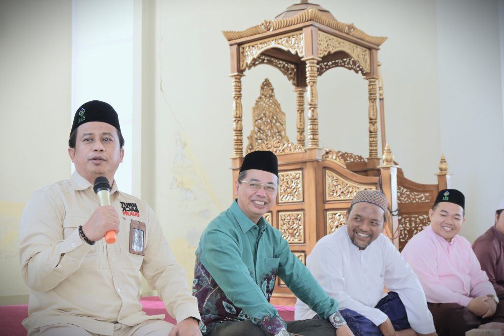 Karo AUPKK UIN Antasari Dr. H. Moh. Junaidin, M.A. saat memotivasi para mahasantri (Foto:Humas/Achmad Magfur)