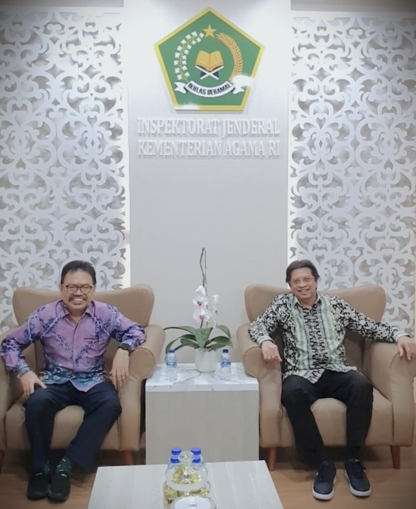 Rektor UIN Antasari Banjarmasin saat bersilaturahmi dengan Irjen Kemenag RI.