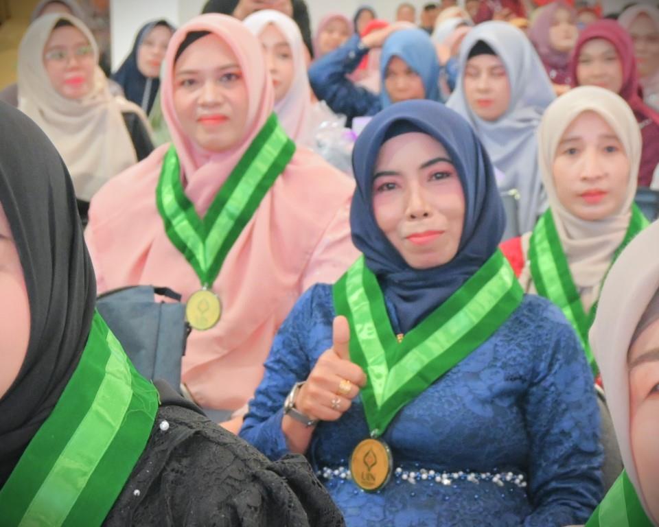 Ernawati, Yudisiawati Tertuan di Yudisium PPG Daljab Batch 1 2024 UIN Antasari (Foto:Humas/Jamal Ripani)