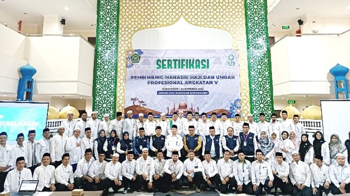 Foto bersama di acara penutupan kegiatan (Foto Panitia) - Copy