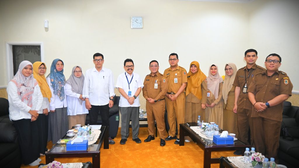 Foto bersama usai pertemuan (Foto:Humas/Jamal Ripani)