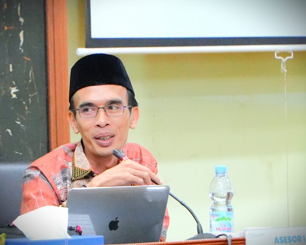 Asesor I Dr. Zaki Ghufron, B.Ed., M.A. saat memberikan rekomendasi (Foto:Muhammad Hilman)