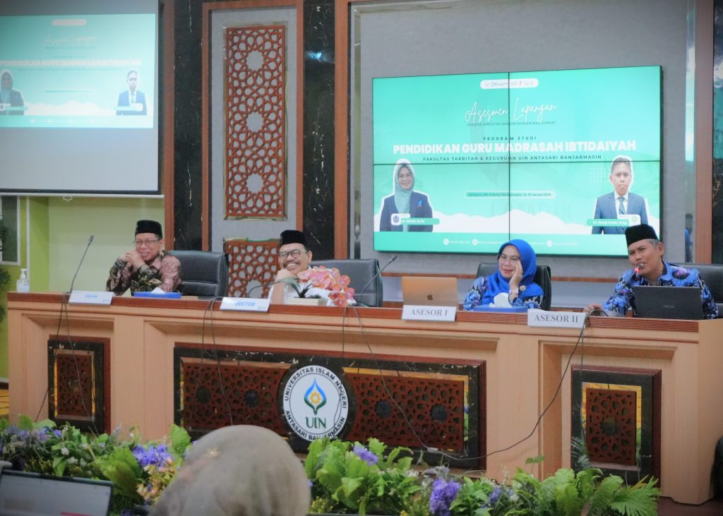 Asesor LAMDIK Dr. Cecep Anwar, M.Ag. saat memberikan sambutan (Foto (Foto:Muhammad Hilman)