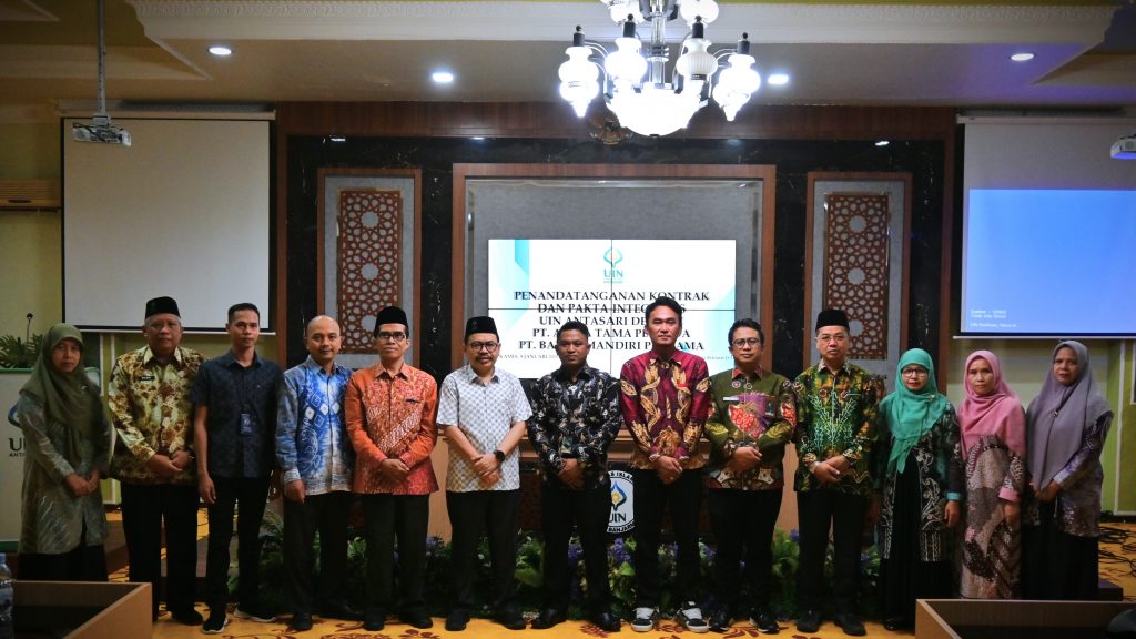 Foto bersama usai acara (Foto:Humas/Jamal Ripani)