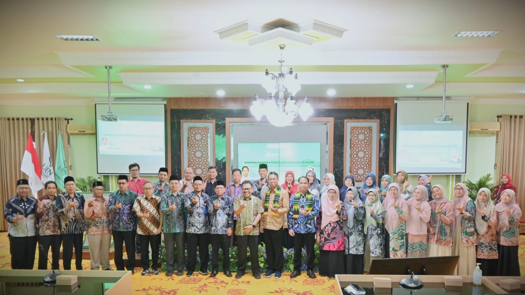 Foto bersama usai pembukaan (Foto:Humas/Jamal Ripani)