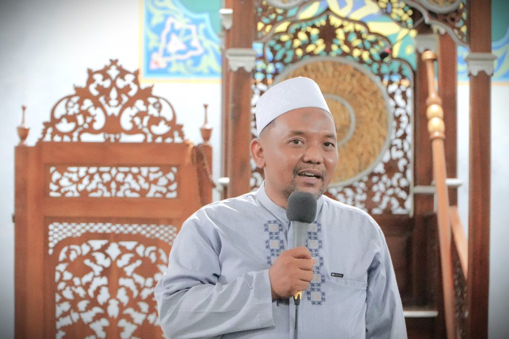 Kepala UPT Ma'had Al-Jami'ah UIN Antasari Dr. Hairul Hudaya, M.Ag. saat menyampaikan laporan (Foto:Humas)