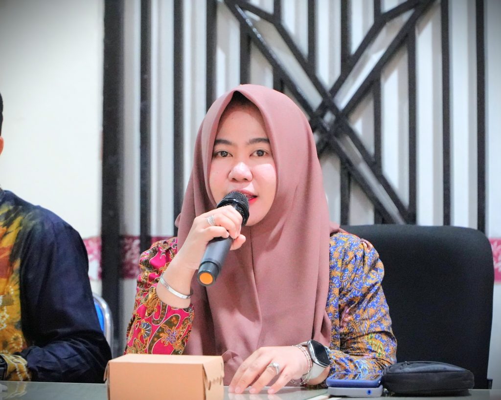 Nurrizky Novita Wardani, S.Kom., M.I.Kom. saat melakukan sosialisasi (Foto:Muhammad Hilman)