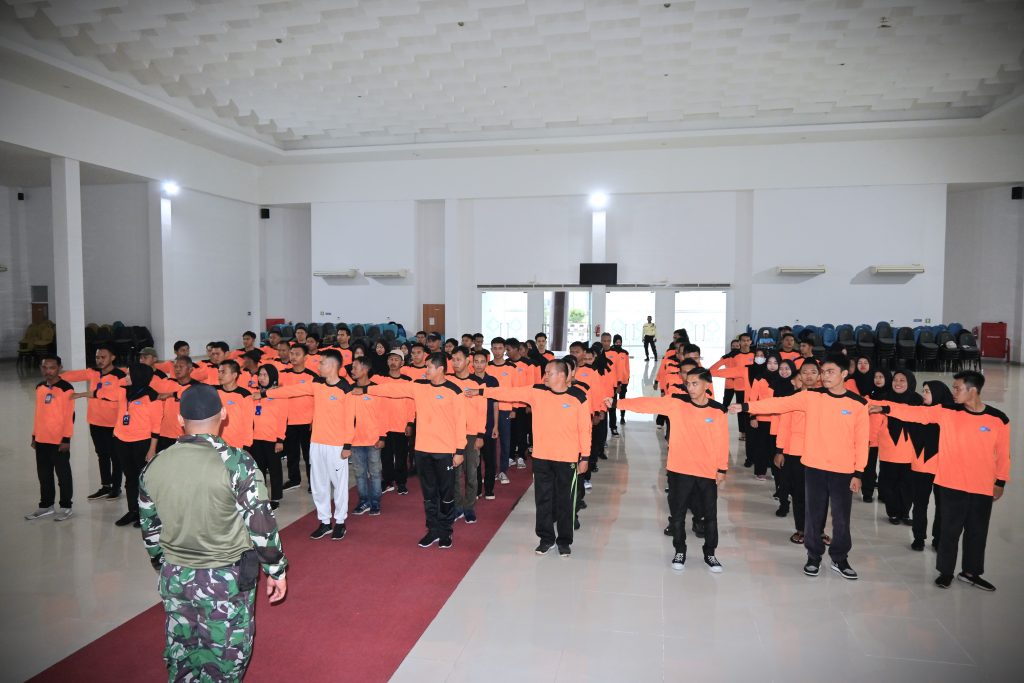 Pelatihan baris-berbaris bersama Tim dari Kodim 1009 Tanah Laut (Foto:Humas)