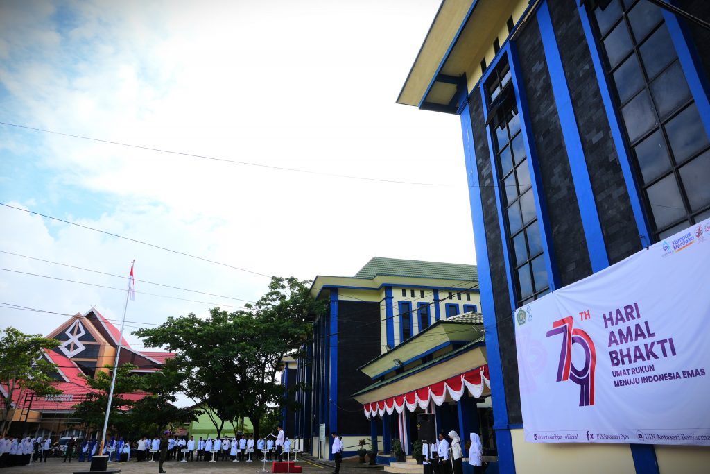 Suasana Upacara Peringatan HAB ke-79 Kemenag RI di Kampus 1 UIN Antasari (Foto:Humas)