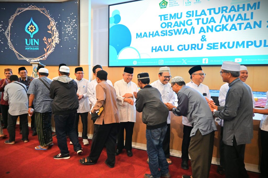 Suasana silaturahmi Pimpinan UIN Antasari dengan para orang tua wali mahasiswa baru (Foto:Humas/Jamal Ripani)