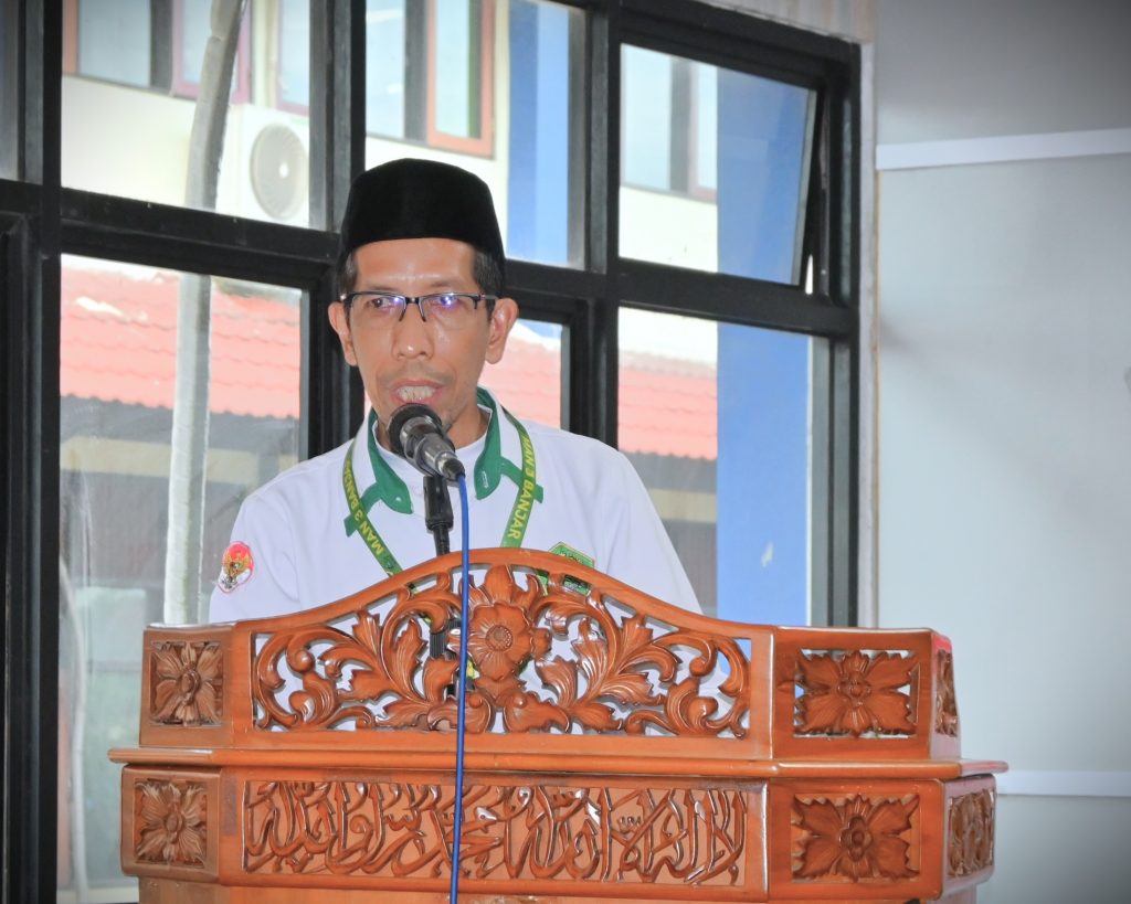 Wakil Kepala MAN 3 Banjar Bidang Kehumasan Said Wajidi, S.Pd., M.PFis. saat memberikan sambutan (Foto:Humas/Jamal Ripani)