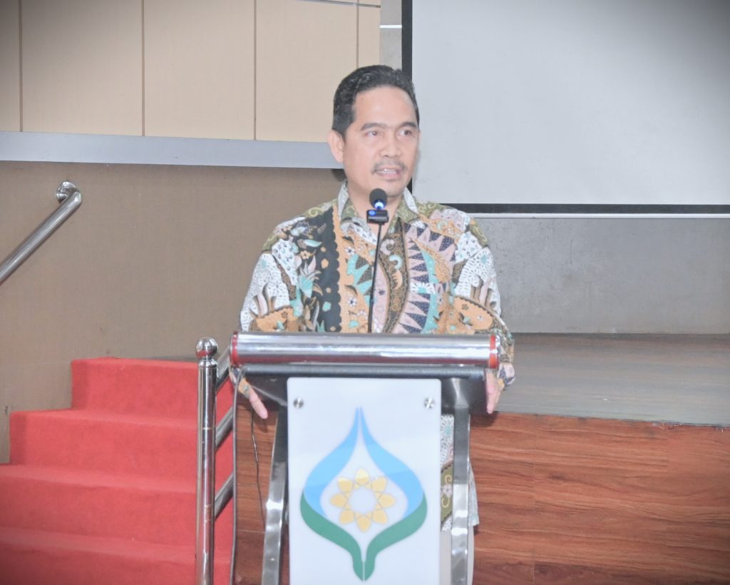 Ketua LP2M UIN Antasari Dr. Muhammad Zainal Abidin, M.Ag. saat menyampaikan laporan (Foto:Humas/Jamal Ripani)