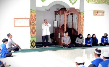 Warga binaan Rutan Kelas IIB Rantau saat mengikuti lomba azan.